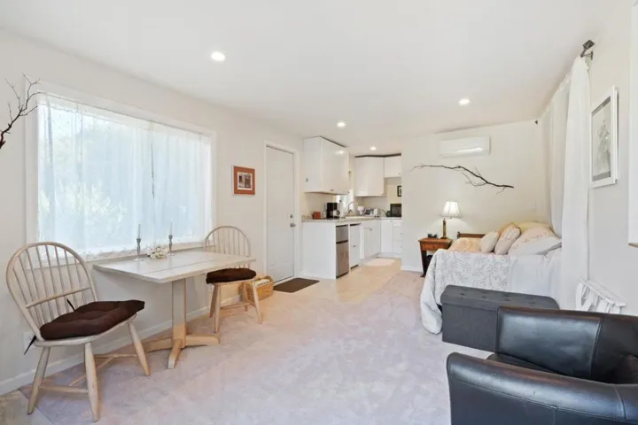 16950 Bohlman Road, Saratoga, California 95070