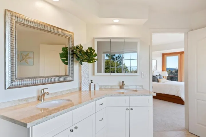 16950 Bohlman Road, Saratoga, California 95070