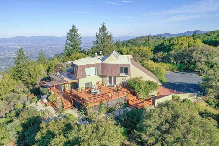 16950 Bohlman Road, Saratoga, California 95070