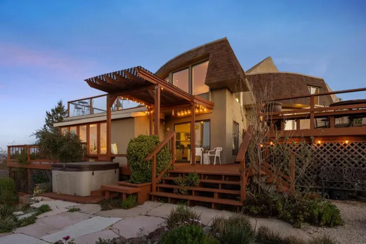 16950 Bohlman Road, Saratoga, California 95070