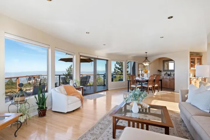 16950 Bohlman Road, Saratoga, California 95070