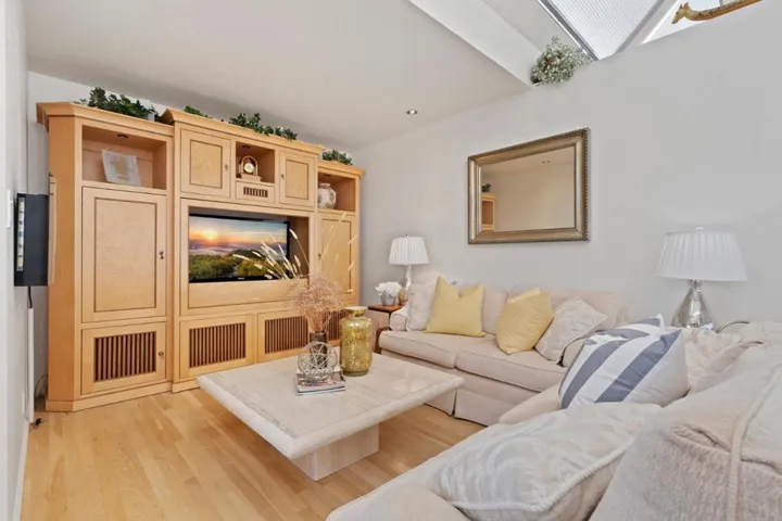 16950 Bohlman Road, Saratoga, California 95070