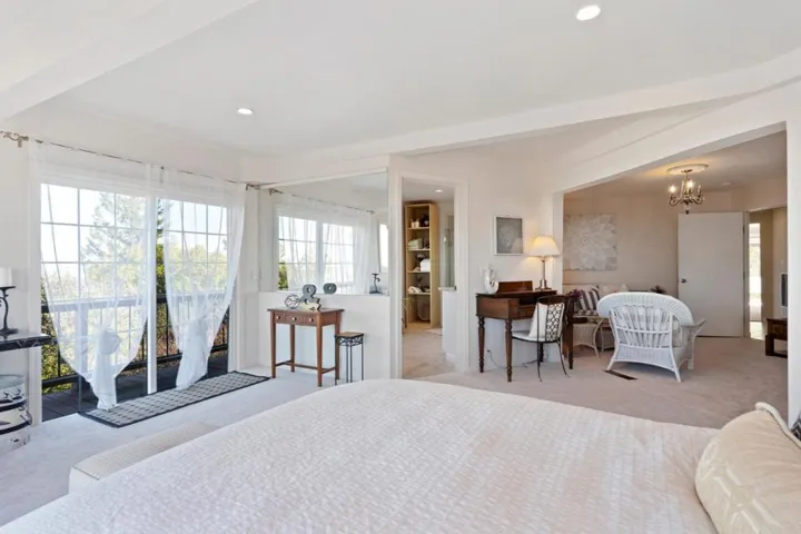 16950 Bohlman Road, Saratoga, California 95070