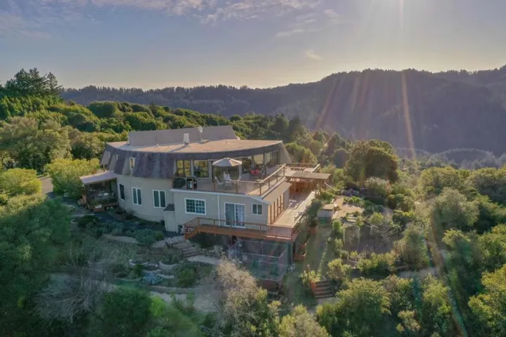 16950 Bohlman Road, Saratoga, California 95070