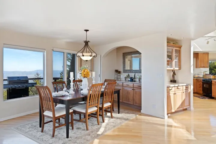 16950 Bohlman Road, Saratoga, California 95070
