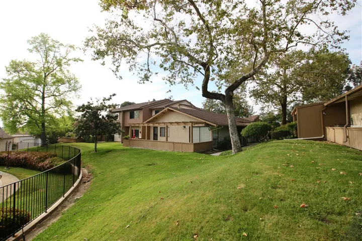 6050 Henderson Drive 17, La Mesa, California 91941