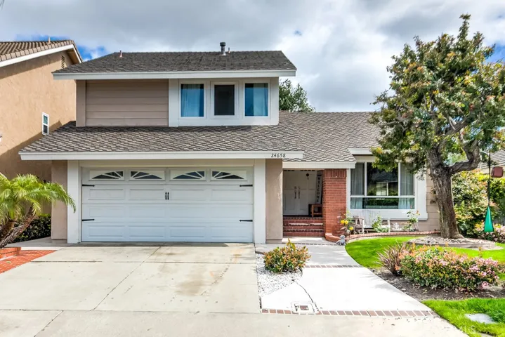 24658 Via Raza, Lake Forest, California 92630