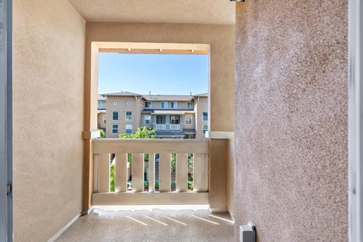 609 Boardwalk, San Jose, California 95112