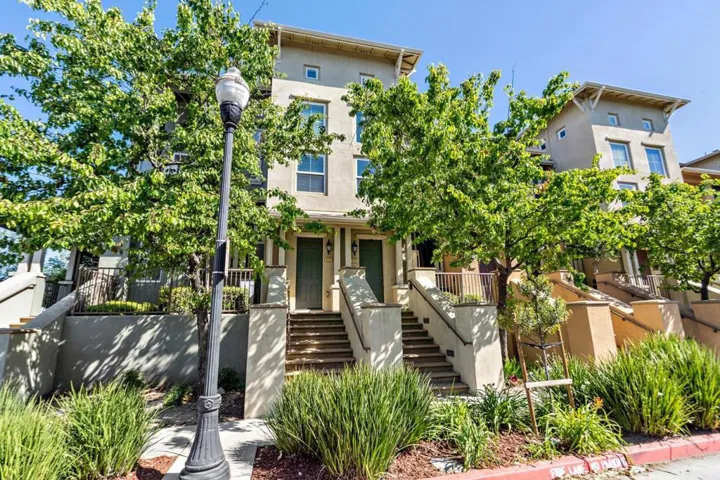 609 Boardwalk, San Jose, California 95112
