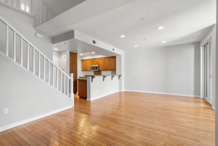 609 Boardwalk, San Jose, California 95112