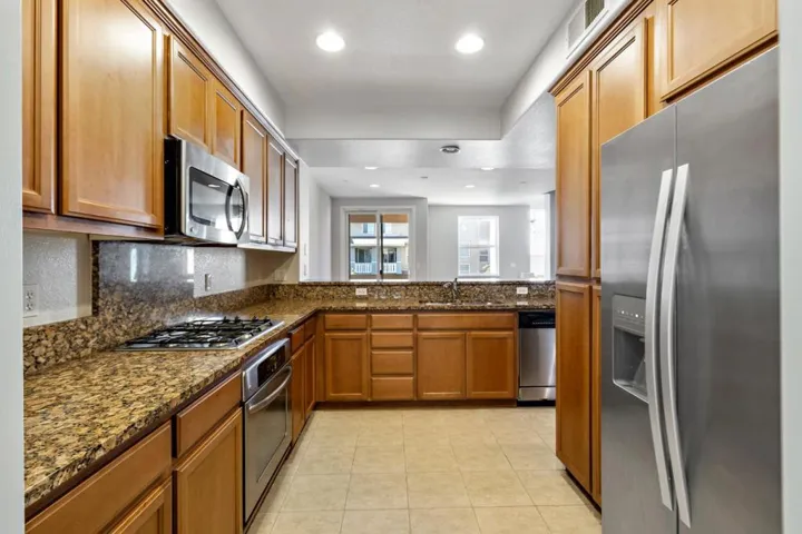 609 Boardwalk, San Jose, California 95112