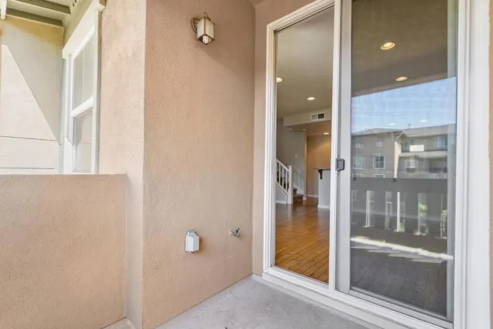 609 Boardwalk, San Jose, California 95112
