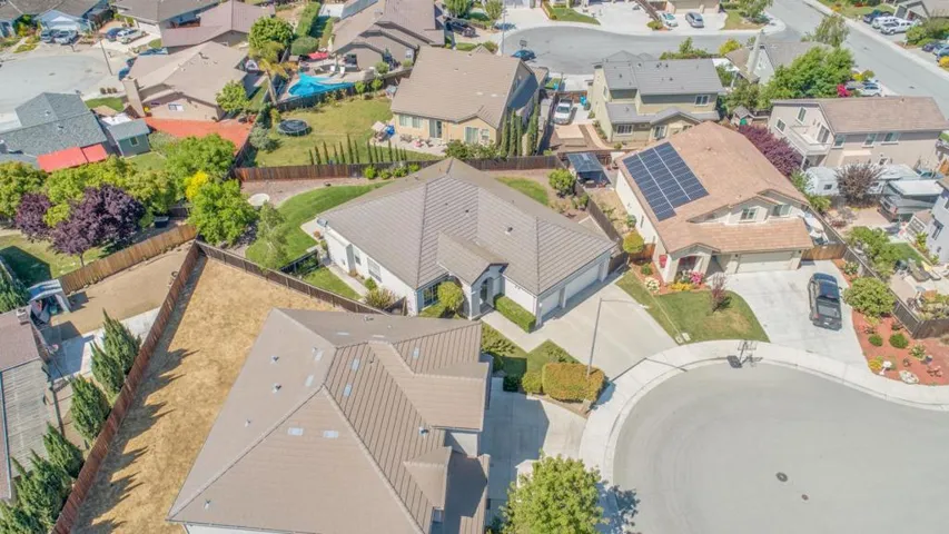 1670 Albany Court, Hollister, California 95023