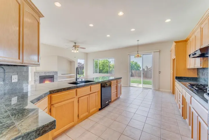 1670 Albany Court, Hollister, California 95023