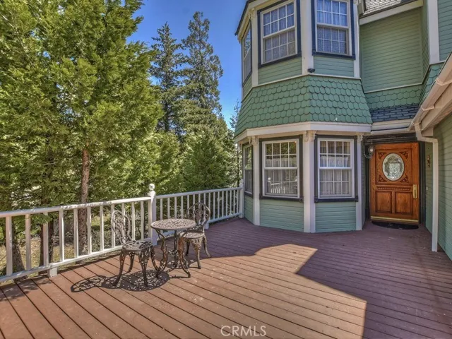 27511 Cedarwood Drive, Lake Arrowhead, California 92352