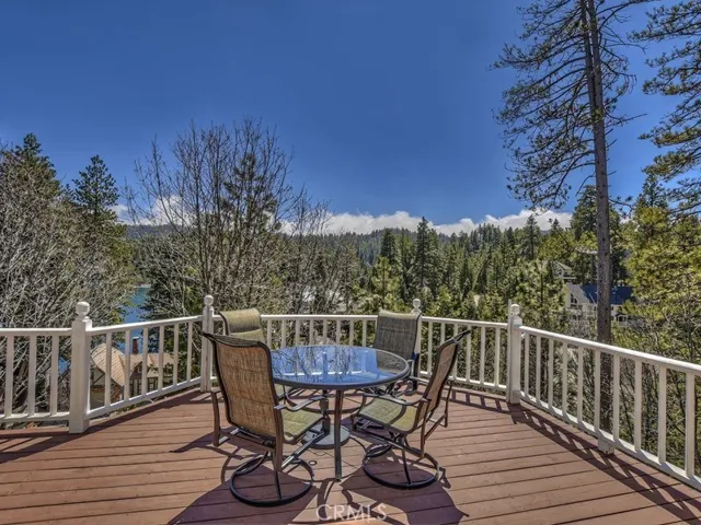27511 Cedarwood Drive, Lake Arrowhead, California 92352