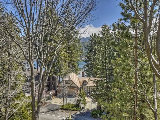 27511 Cedarwood Drive, Lake Arrowhead, California 92352