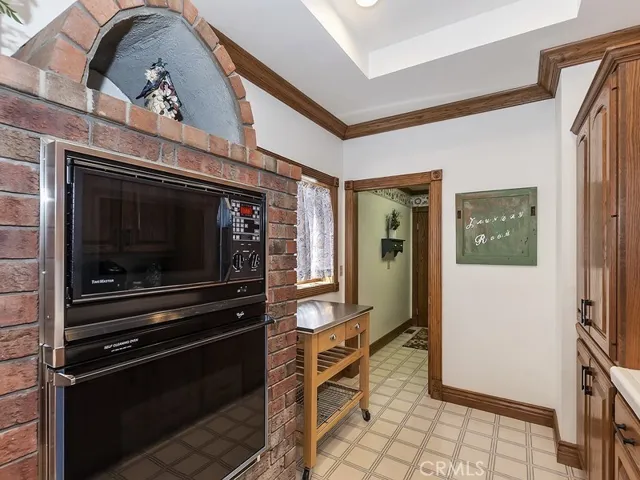 27511 Cedarwood Drive, Lake Arrowhead, California 92352