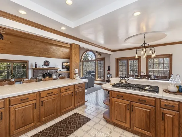 27511 Cedarwood Drive, Lake Arrowhead, California 92352