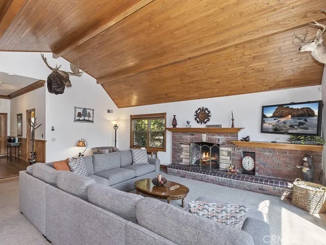 27511 Cedarwood Drive, Lake Arrowhead, California 92352