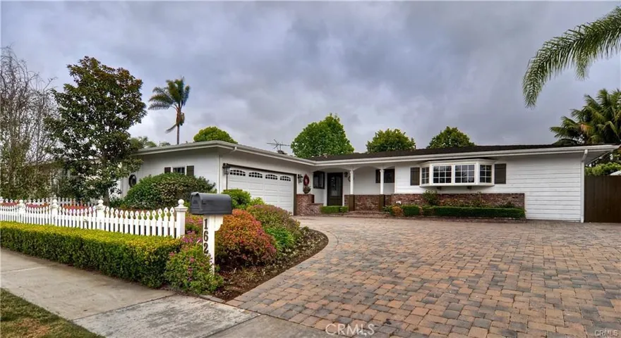1621 Mariners Drive, Newport Beach, California 92660