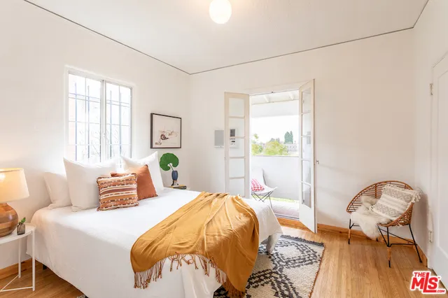 1128 W Edgeware Road 1/2, Silver Lake, California 90026