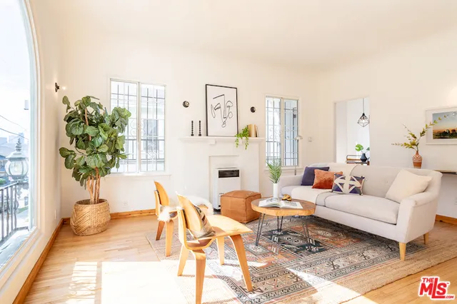 1128 W Edgeware Road 1/2, Silver Lake, California 90026