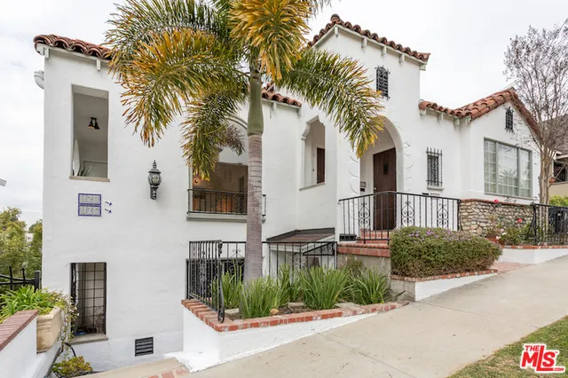 1128 W Edgeware Road 1/2, Silver Lake, California 90026