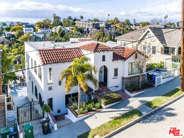 1128 W Edgeware Road 1/2, Silver Lake, California 90026