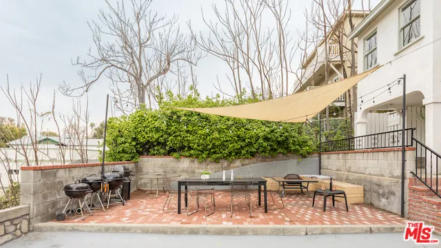 1128 W Edgeware Road 1/2, Silver Lake, California 90026