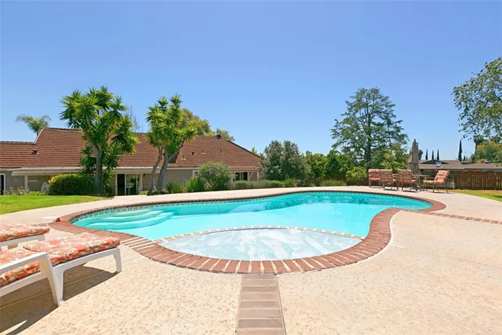 1735 Green Briar Circle, Fallbrook, California 92028