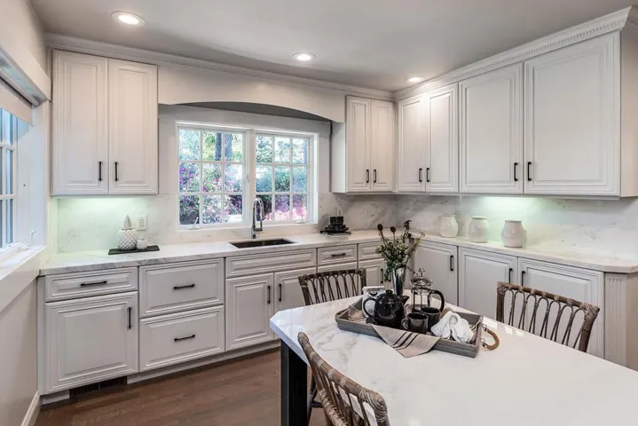 72 View Street, Los Altos, California 94022