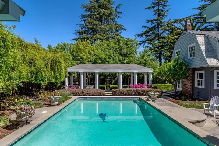 72 View Street, Los Altos, California 94022