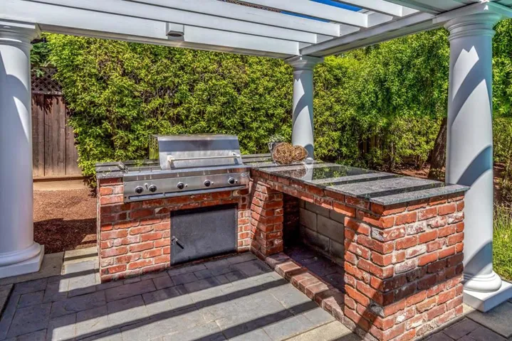72 View Street, Los Altos, California 94022
