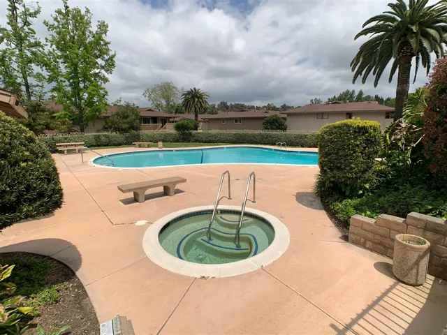 8032 Corte Del Sol, Santee, California 92071