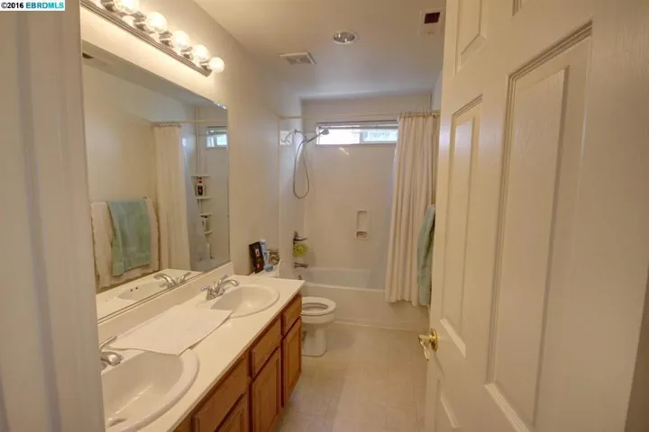 17 Hamilton Court, Oakley, California 94561