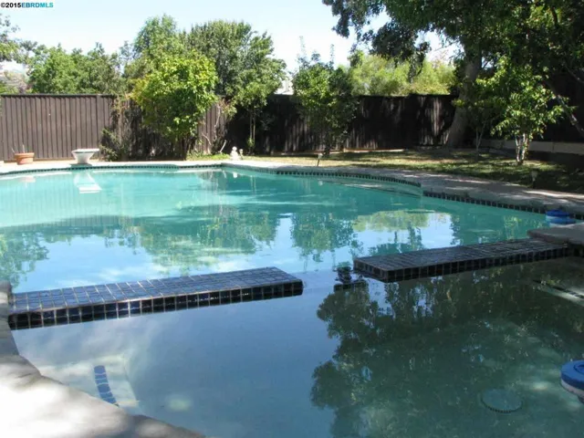 1290 Leaning Oak Dr, Brentwood, California 94513