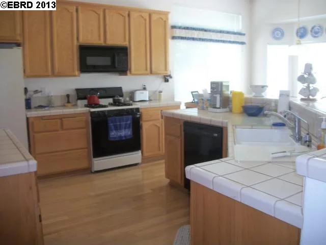75 Apple Hill Dr, Brentwood, California 94513-5905