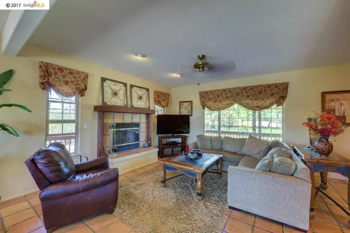 6850 Balfour Rd., Brentwood, California 94513
