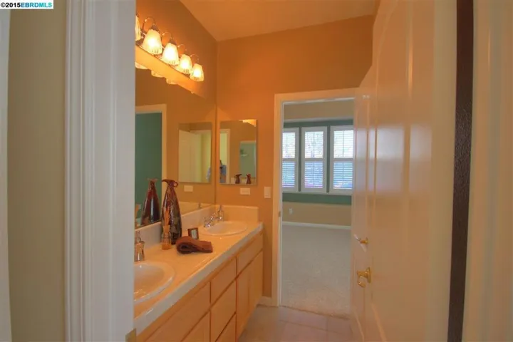 2532 Whittaker Court, Brentwood, California 94513-5042
