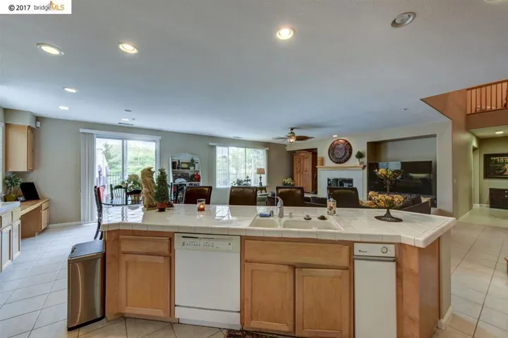 493 Lakeview Drive, Brentwood, California 94513