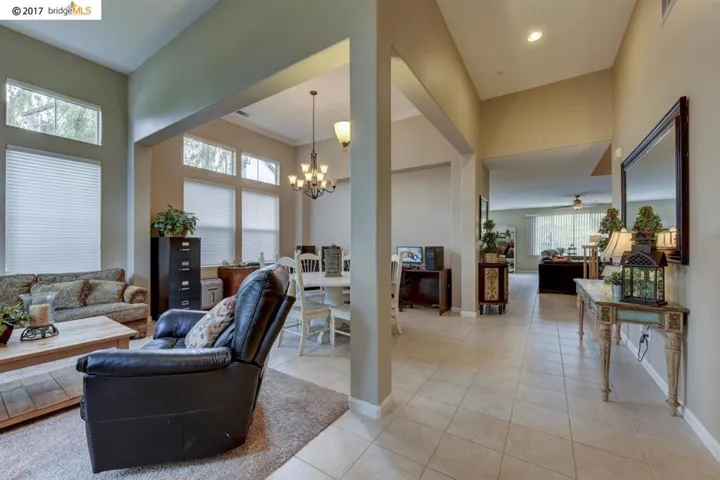 493 Lakeview Drive, Brentwood, California 94513