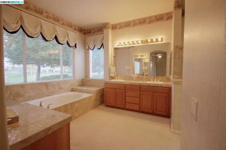 194 Summerset Drive, Brentwood, California 94513