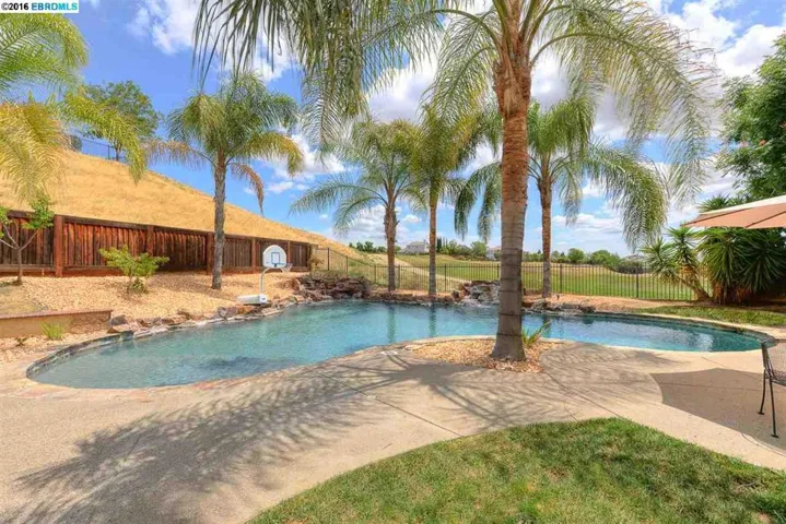 2551 Risebridge Court, Brentwood, California 94513