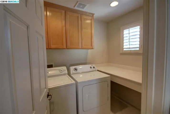 566 Thornhill Lane, Brentwood, California 94513