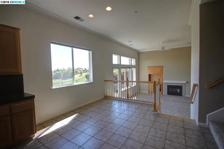 566 Thornhill Lane, Brentwood, California 94513