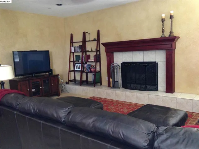2621 Torrey Pines Dr, Brentwood, California 94513-7089
