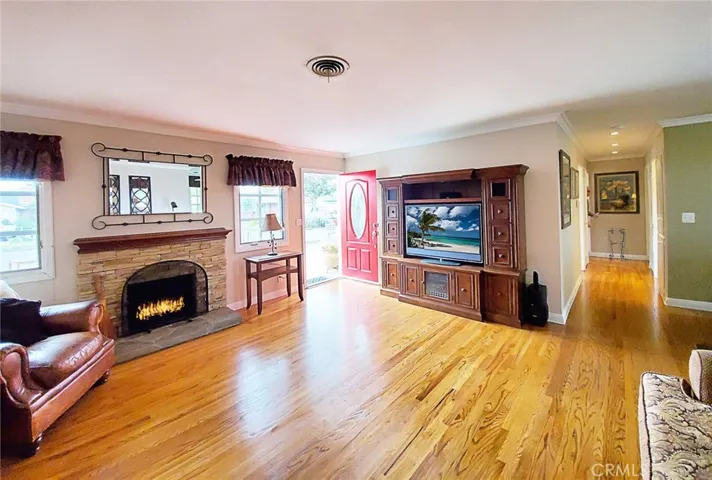 2235 W Crestwood Lane, Anaheim, California 92804