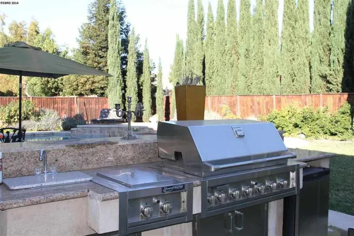 884 Portofino Dr., Brentwood, California 94513