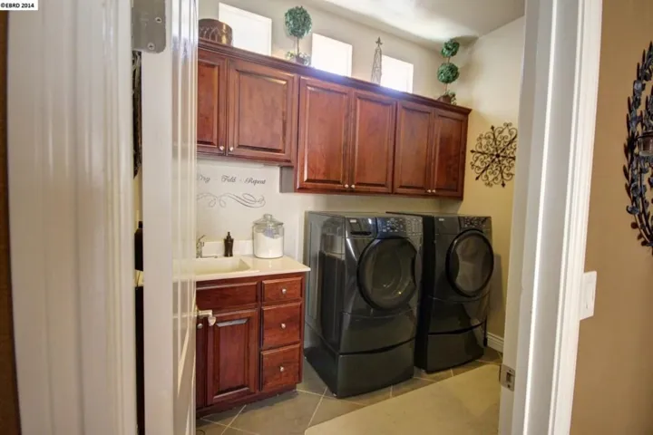 2164 Wayne Dr., Brentwood, California 94513